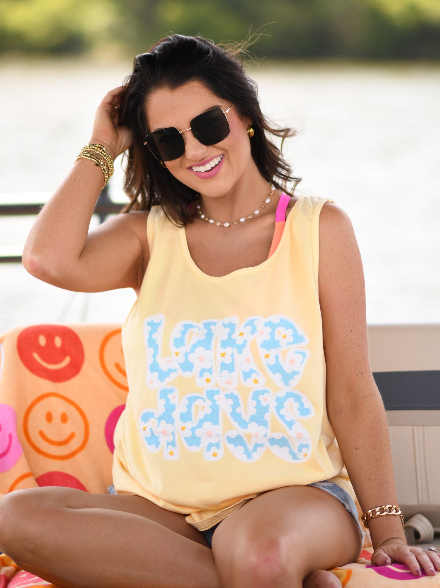Lake Days Daisies Tank/Tees