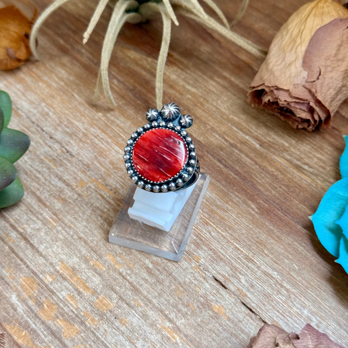 MJ Red Spiny Oyster Adjustable Ring