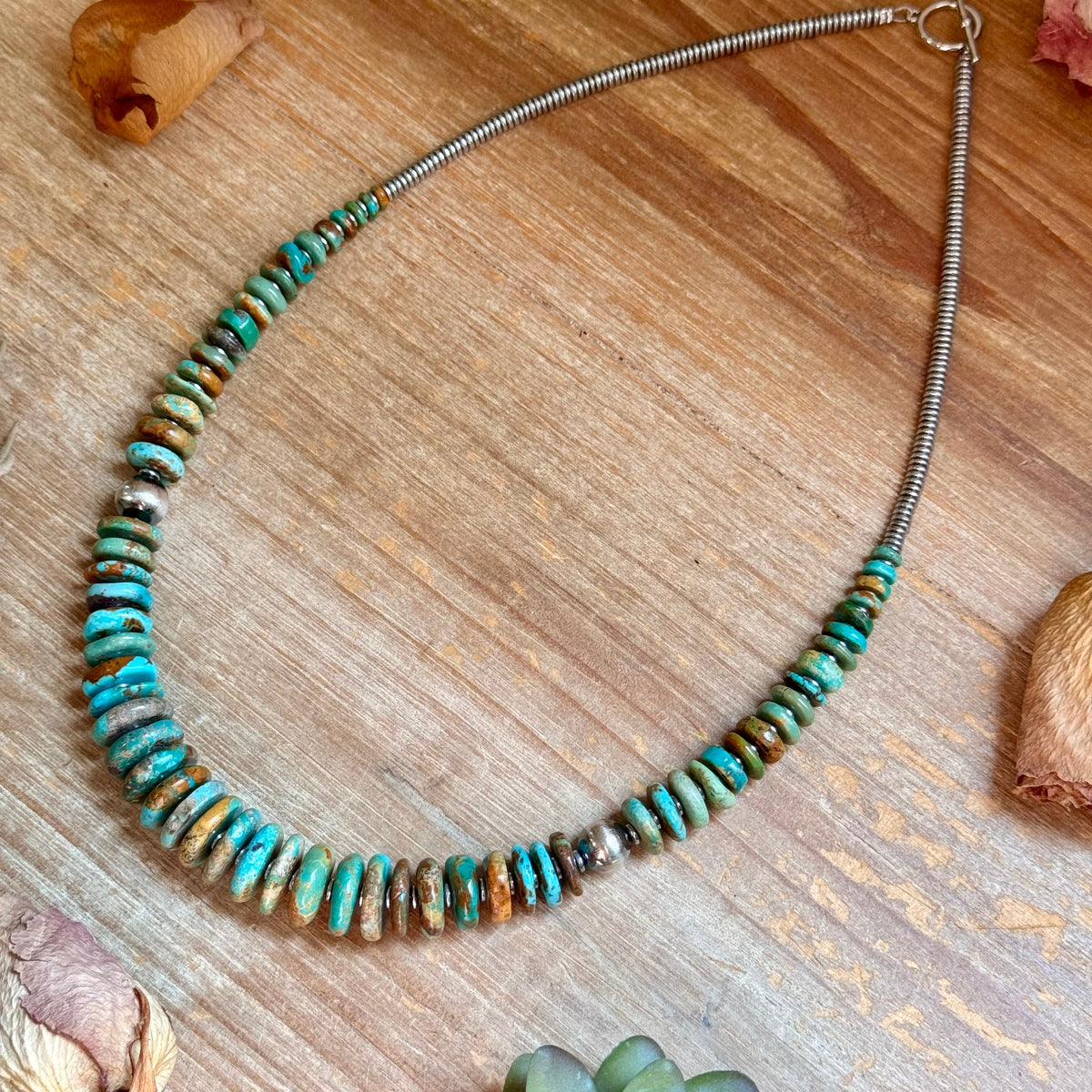 Graduated Green Turquoise Necklace 22 inch