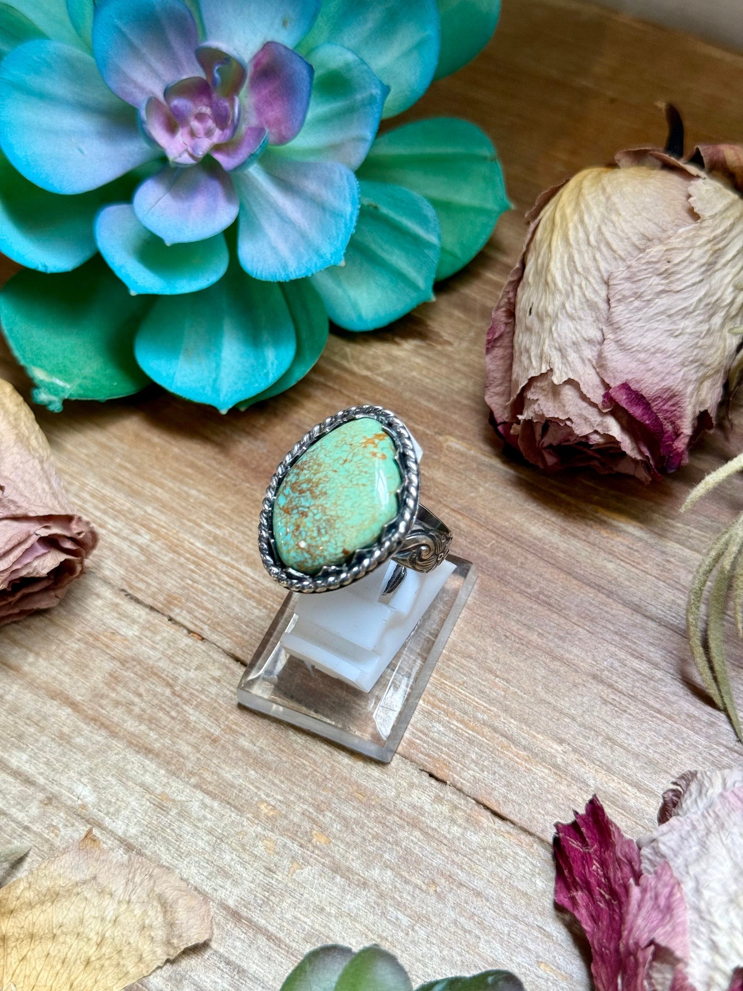 Smaller green ring
