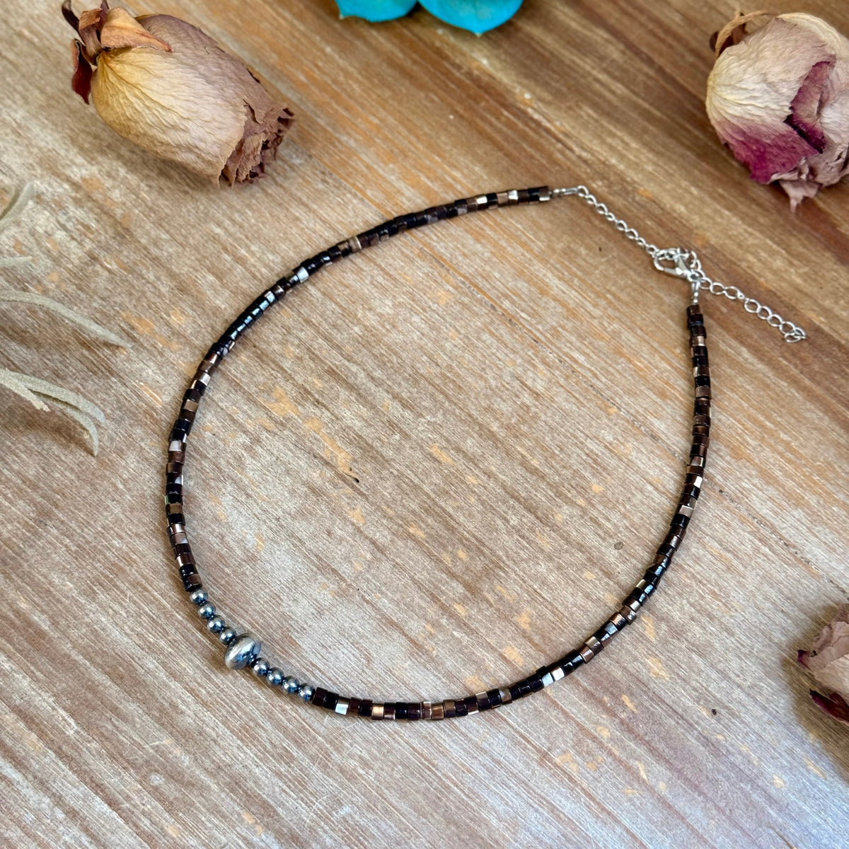 14-Inch Dyed Brown Shell Choker