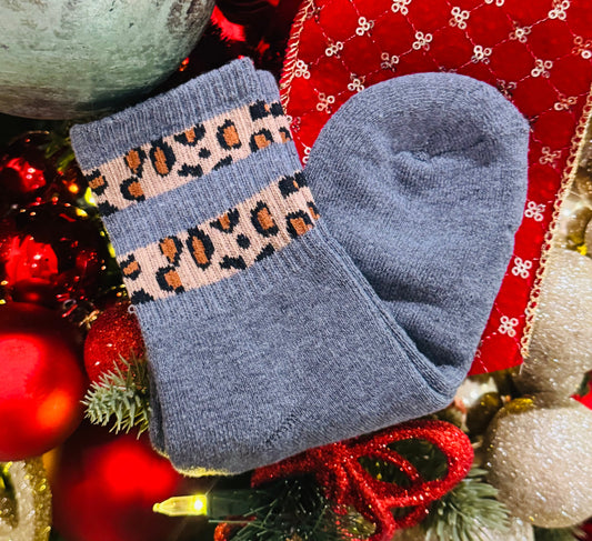 RTS Gray Leopard Striped Winter Socks