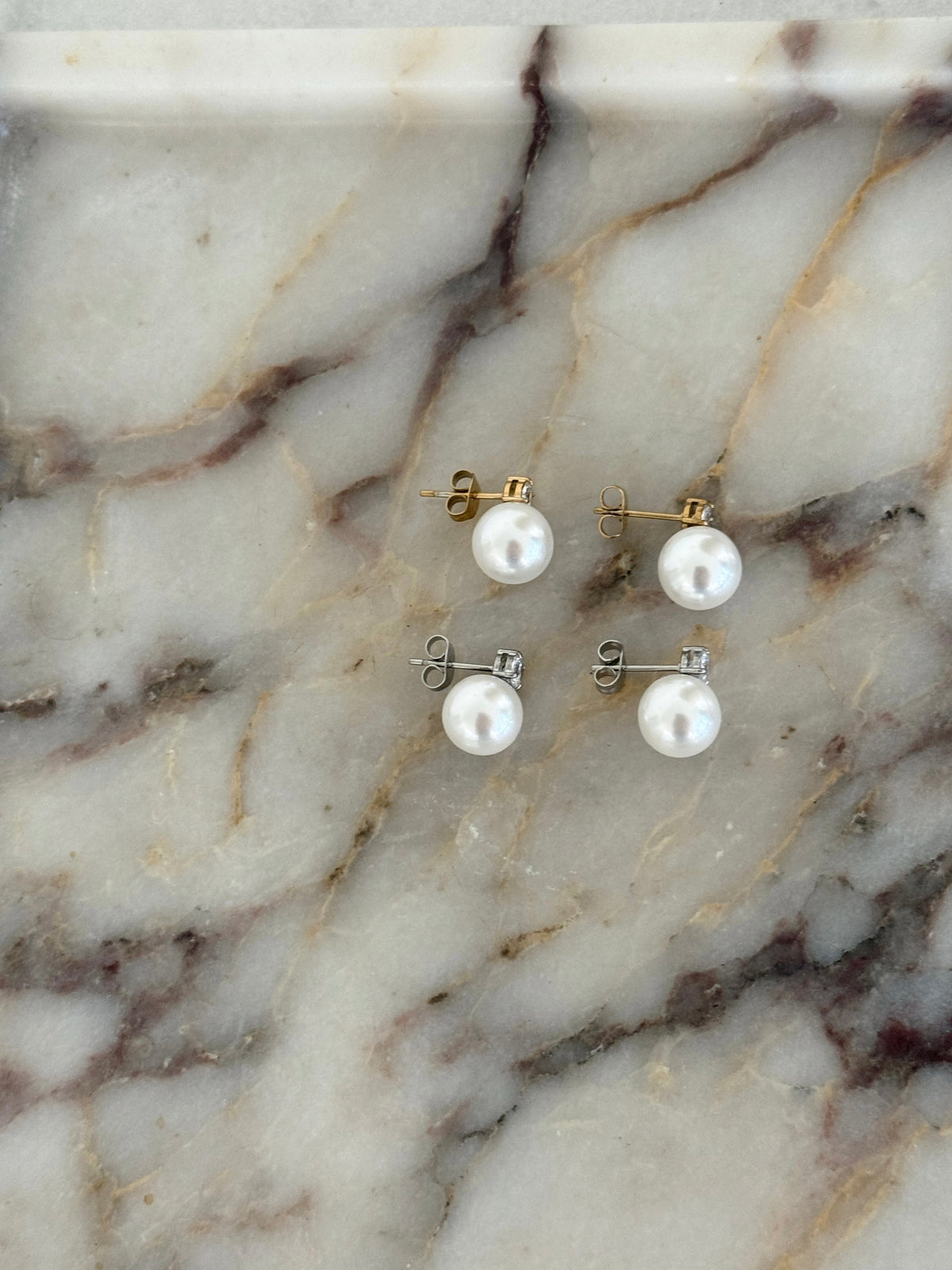MIA EARRING